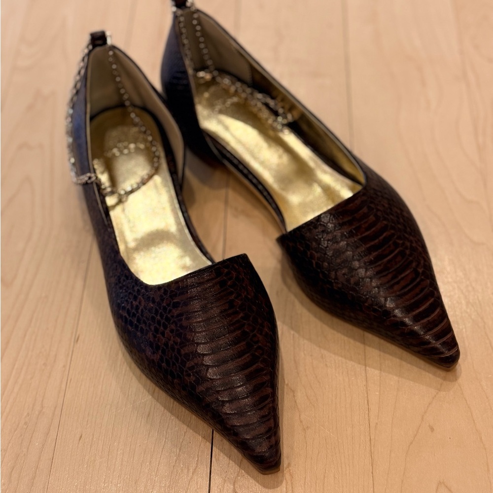 Chic Textured Brown Women's Loafers